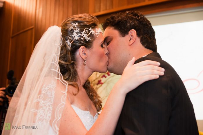 Foto  de Karen e Fred. beijo, casamento, cerimonia, fred, iasd barra, karen